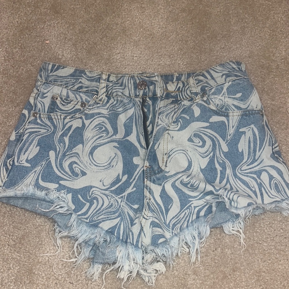 Adika jean shorts high waisted size small.
